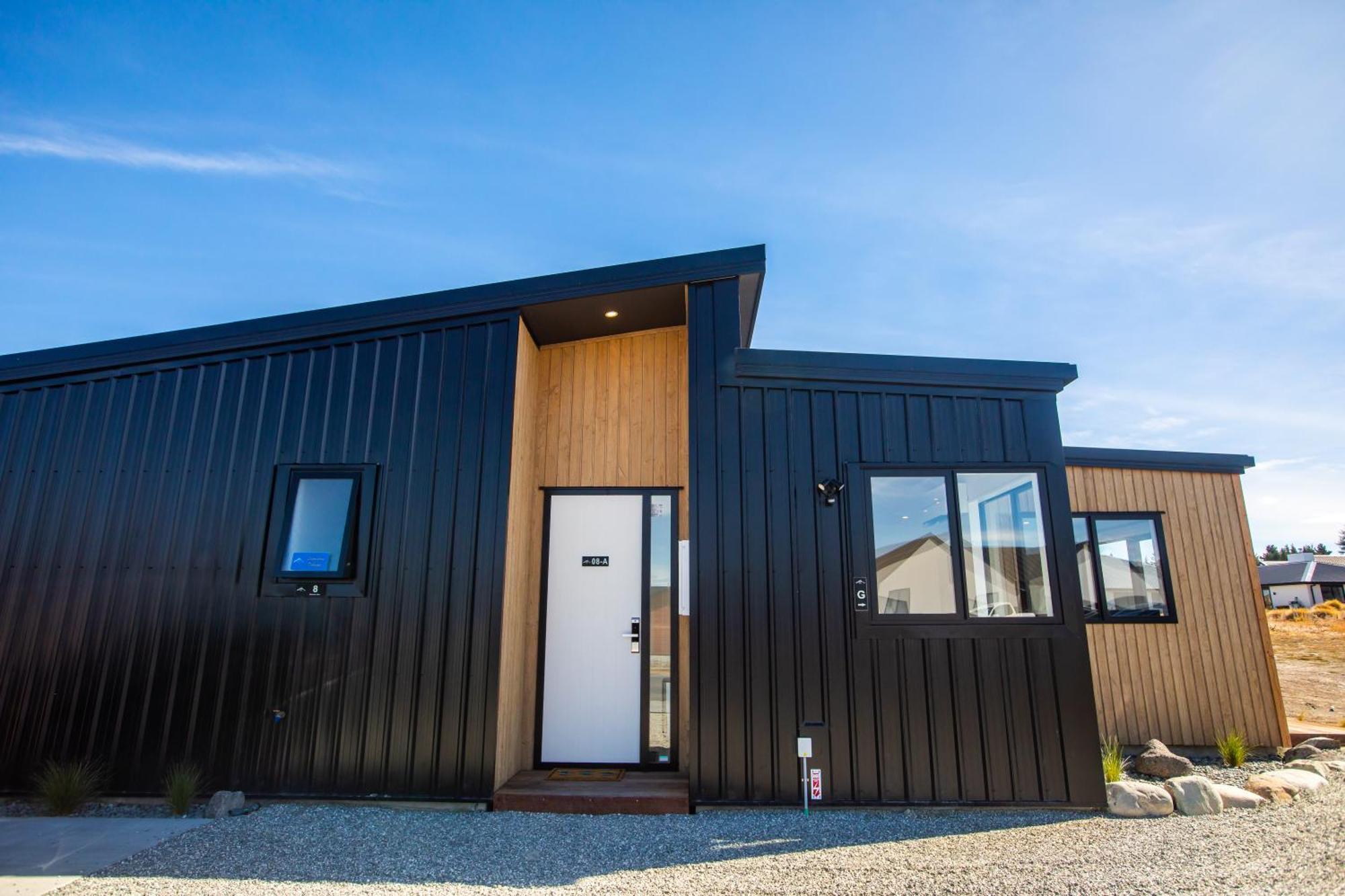 Luminous Tekapo Hotel Лейк Текапо Екстериор снимка