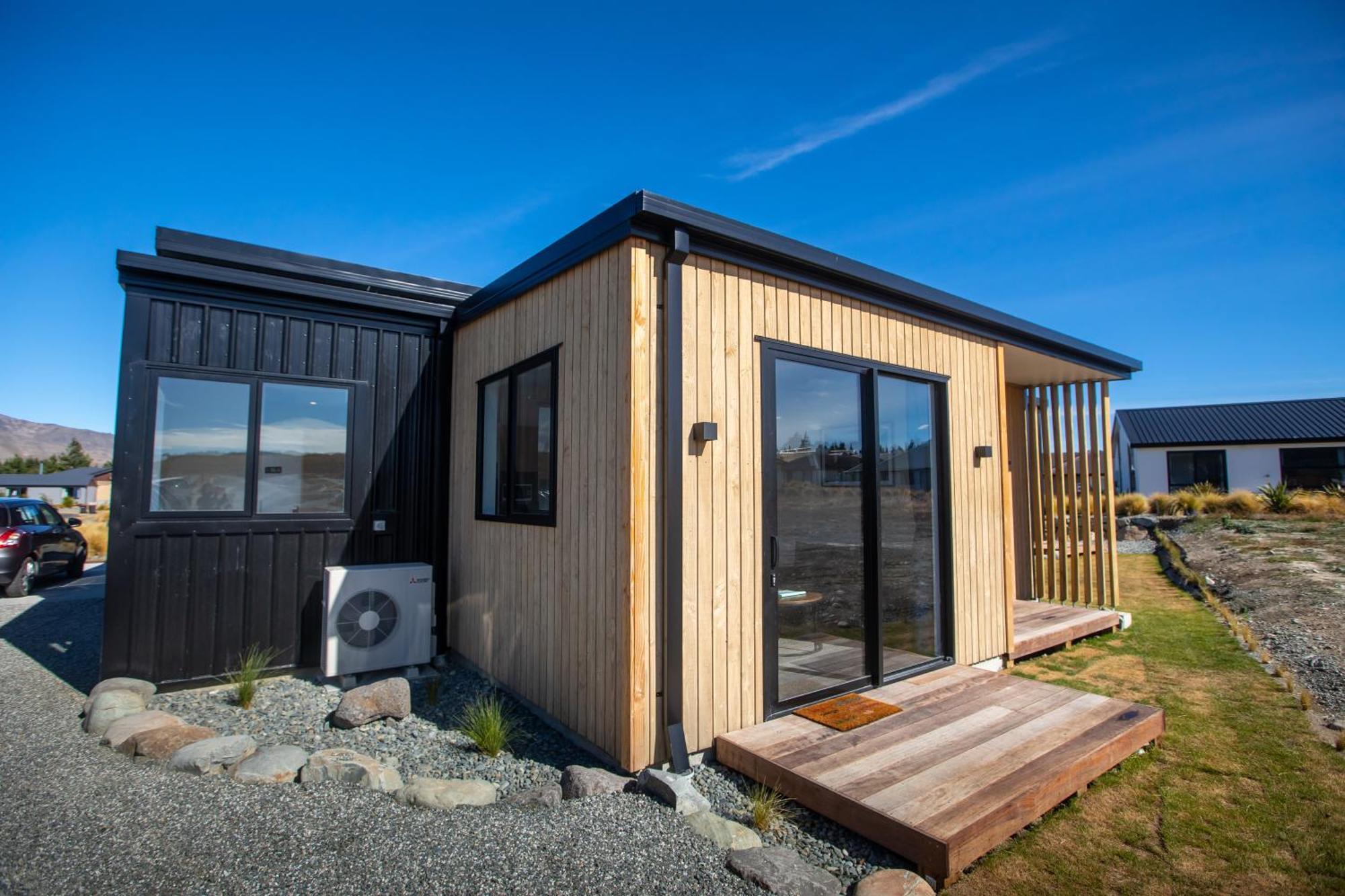 Luminous Tekapo Hotel Лейк Текапо Екстериор снимка