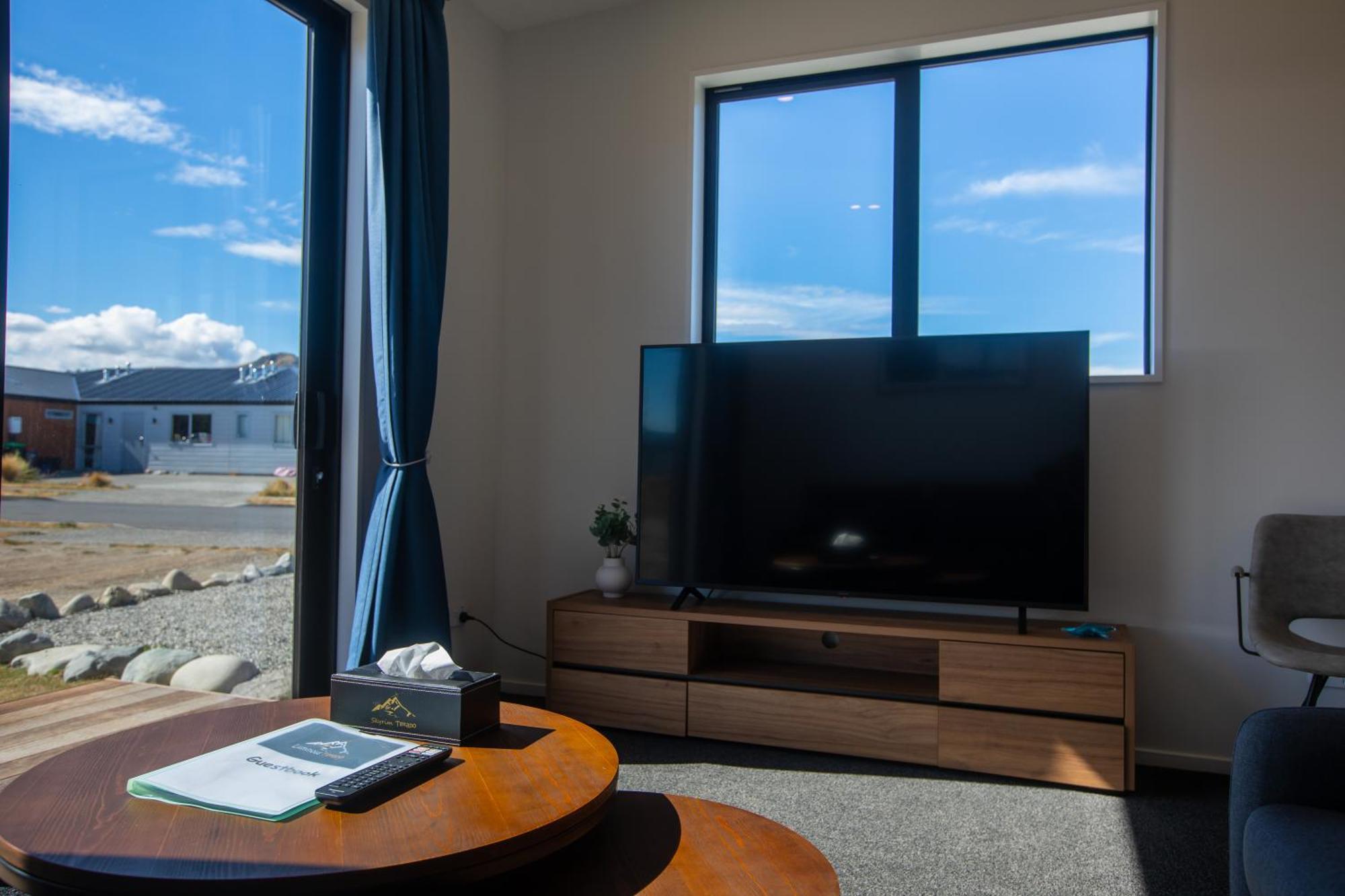 Luminous Tekapo Hotel Лейк Текапо Екстериор снимка