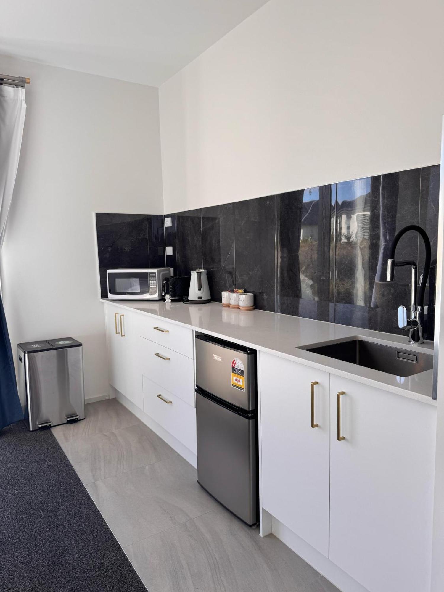 Luminous Tekapo Hotel Лейк Текапо Екстериор снимка