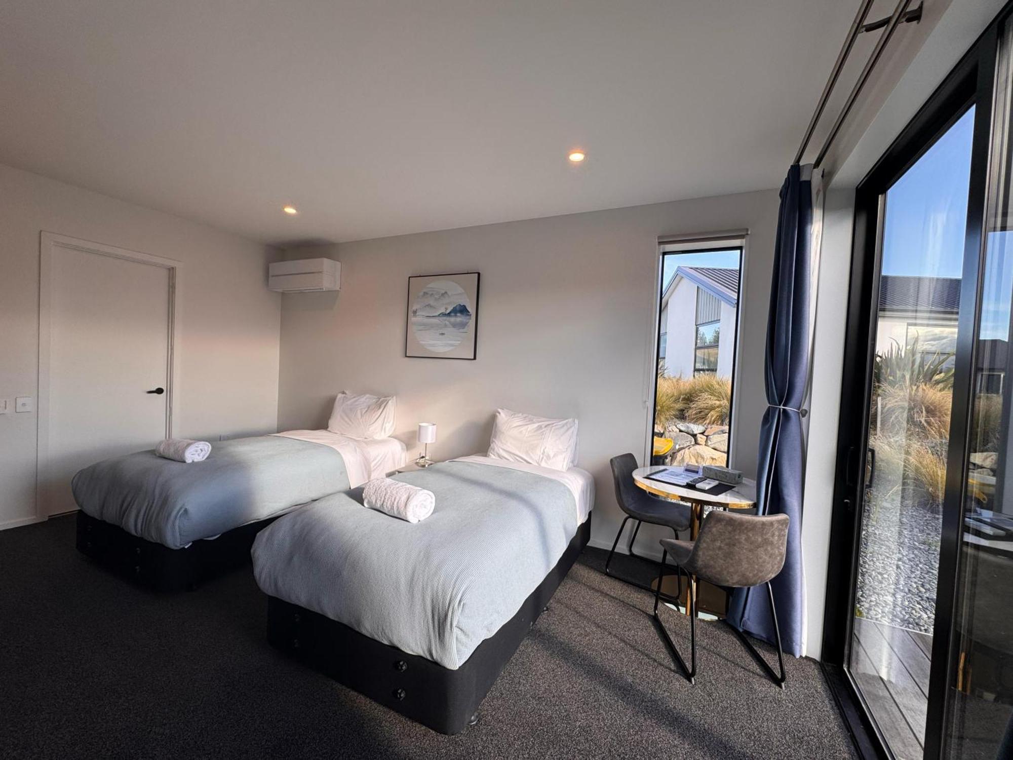 Luminous Tekapo Hotel Лейк Текапо Екстериор снимка